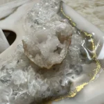 chustecznik geode 1 biało-złoty