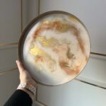 taca okrągła 30cm złoto-beżowa