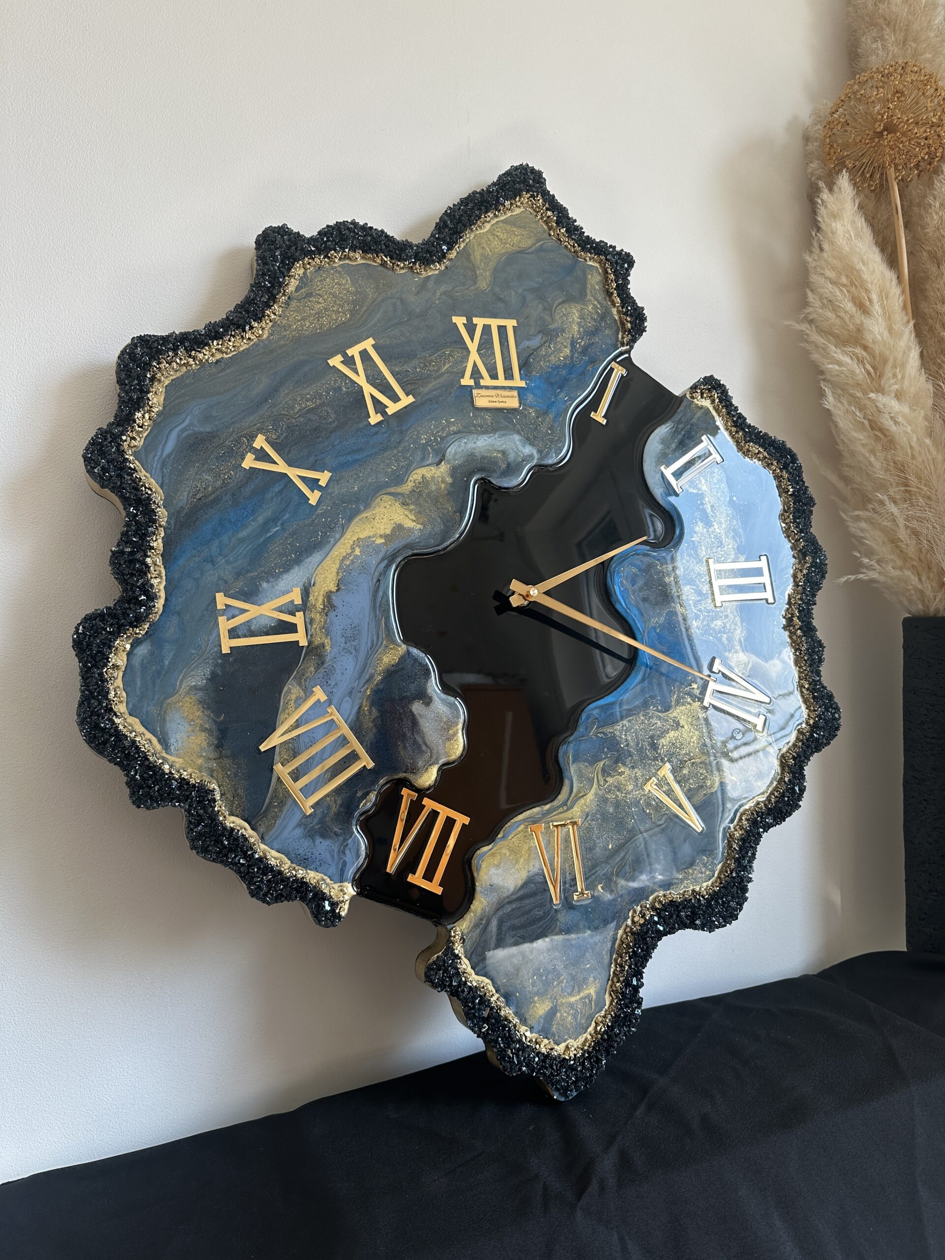 Zegar ścienny z żywicy epoksydowej 60x70cm