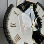 zegar 60cm nieregularny czarno-biały z personalizacją