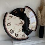 Zegar 80 cm nieregularny czarno-biało-miedziany