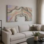 Obraz z żywicy epoksydowej z geodą kwarcową – pudrowy róż, biel i srebro geode – 70x140cm