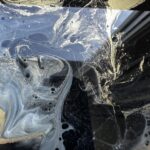Taca dekoracyjna okrągła 30cm z żywicy epoksydowej, złota -czerń, biel i złoto