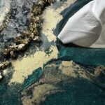 Chustecznik butelkowa zieleń z geodą kwarcową